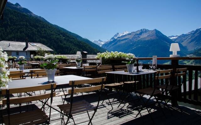 Hotel Le Grand Chalet Favre