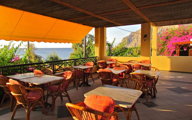 Levante Beach Hotel