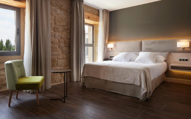 Palacio Tondon, La Rioja Brinas