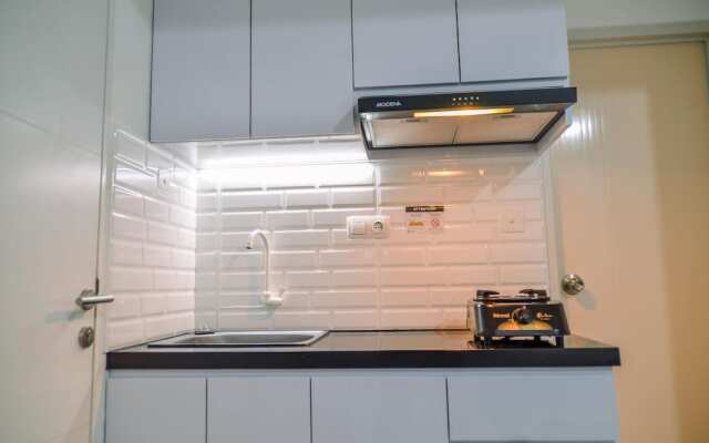 Minimalist Studio Room At Urbantown Serpong Apartment