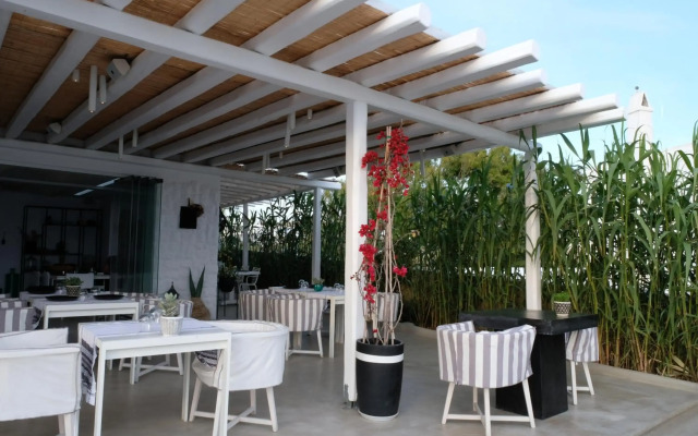 Ostraco Suites