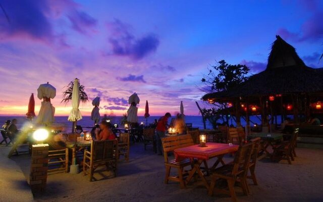 Lanta Nice Beach Resort