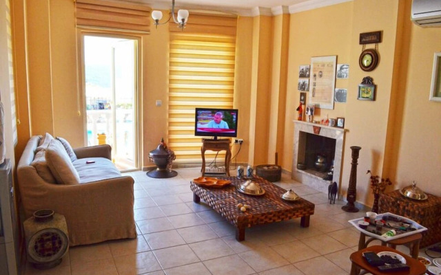 Apartment 3 Bedroom Lake View 4 by Likya Global