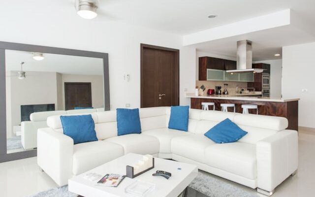 Marea Azul Condominium by ChezPlaya