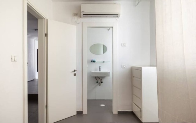 Amazing APT Bat-Yam Near Beach