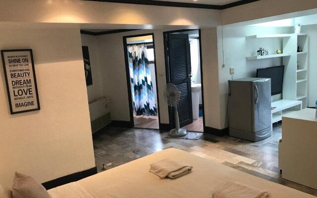 SOHO Rooms Patong