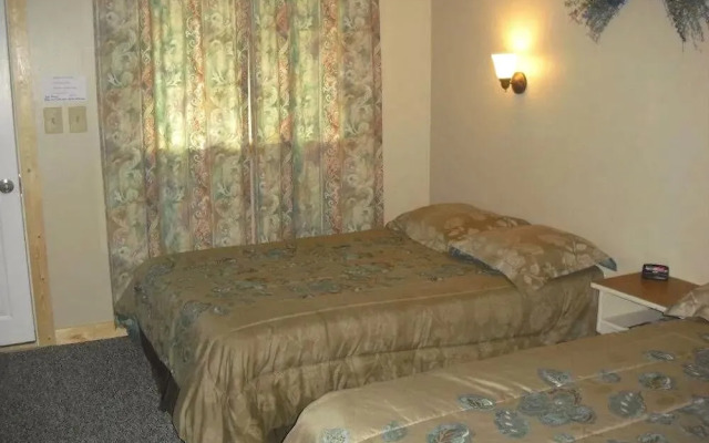 Hooks Hideaway Motel