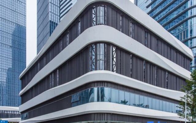 Platinum Stearns Hotel