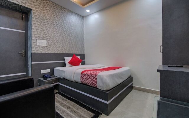Oyo 29204 Hotel Blue Sapphire