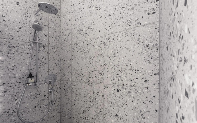 Burgi's - Adults only