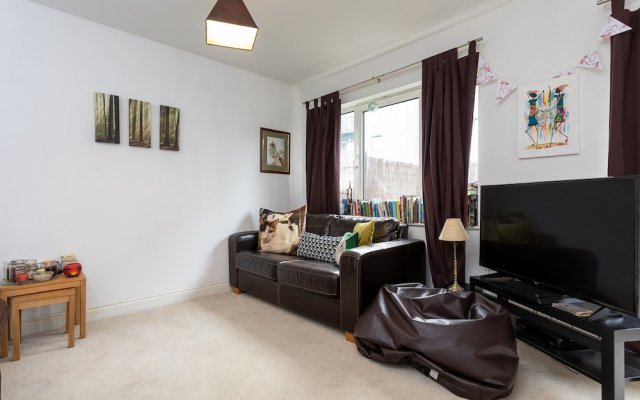 Superior Zone 2 London Apartment