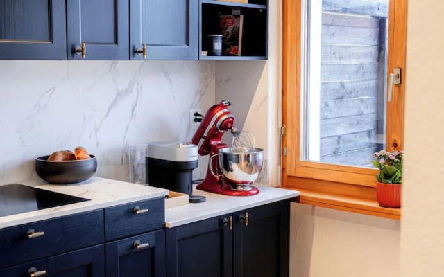 Alpine Mountains Retreat by Sea N' Rent