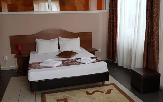 Tranzzit Hotel