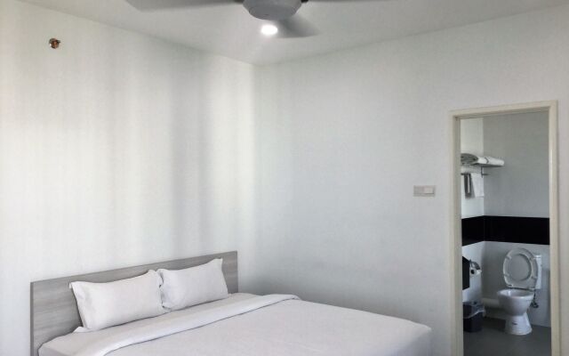Vouk Hotel Suites