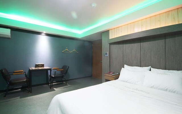 Gwangju Sinan-dong Love Story