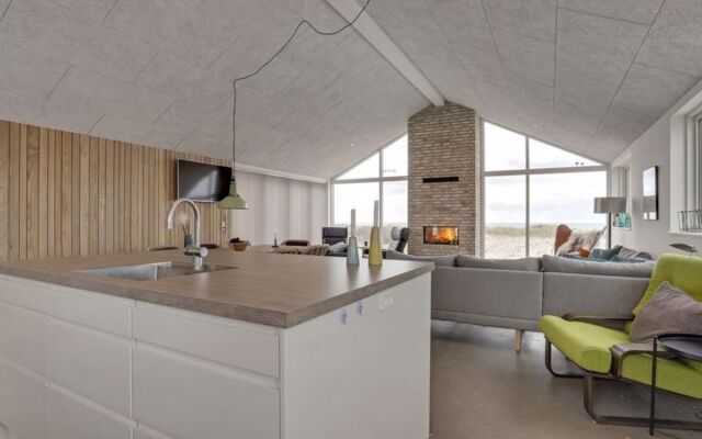 "Sinica" - 100m from the sea in NW Jutland