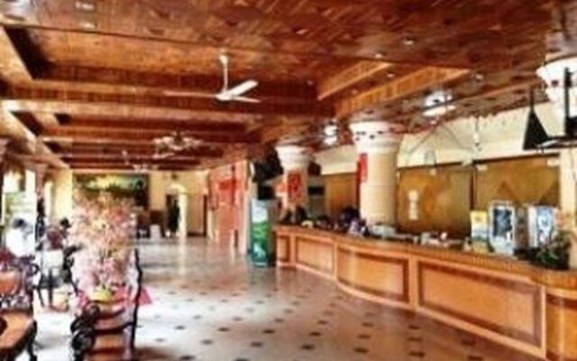 M H Hotel