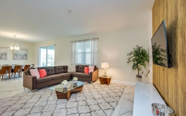 Champions Gate Exec Villas- 1512maid