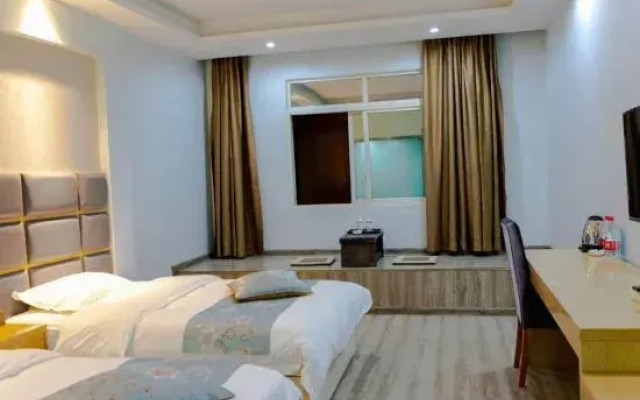 Hotels in Pomigzhi
