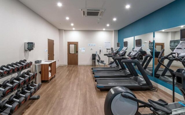 Holiday Inn Express & Suites Columbus - Worthington by IHG