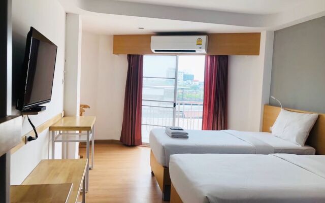 Ingnaam Hotel