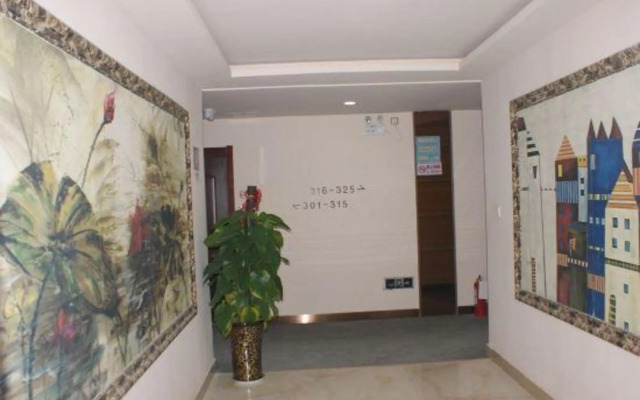 Jiayi Hotel (Heze Dingtao Bus Station)
