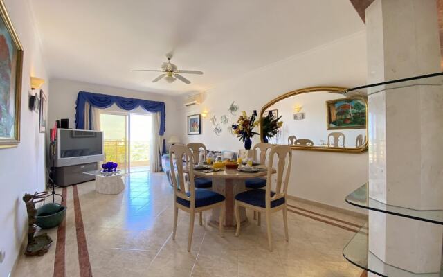 Vilamoura Central 6 With Pool by Homing