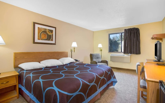 Super 8 Lewisburg