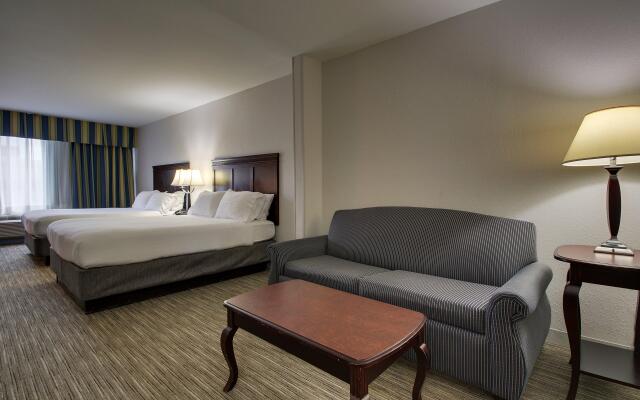 Holiday Inn Express Hotel & Suites Middleboro Raynham, an IHG Hotel