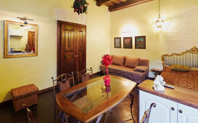 Апартаменти на Площі Ринок 39/18а