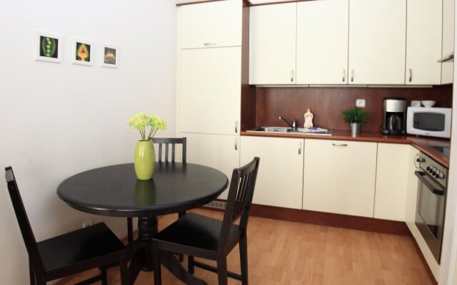 Theatre Apartments