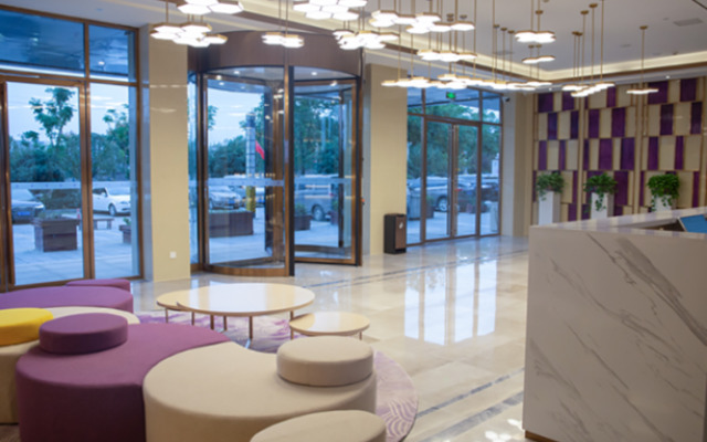 Lavande Hotels Enshi Cutural Center