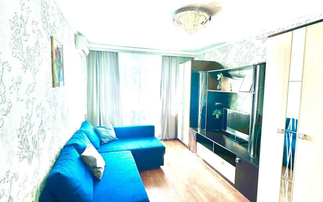 Apartments on Timurovtsev 12