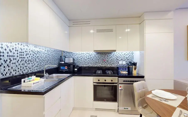 Primestay - 2BR Aykon Tower - Dubai