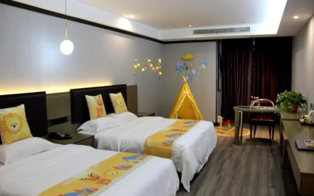 GYA Taizhou Jingjiang City South Century Plaza Hotel