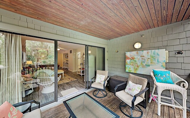 7811cent 2 Bedroom Condo