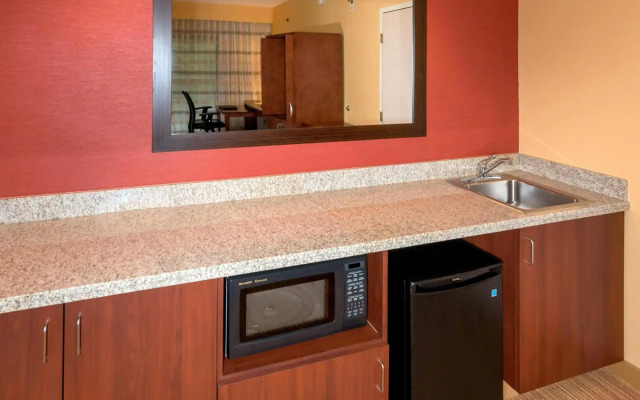 Courtyard by Marriott Winston-Salem Hanes Mall