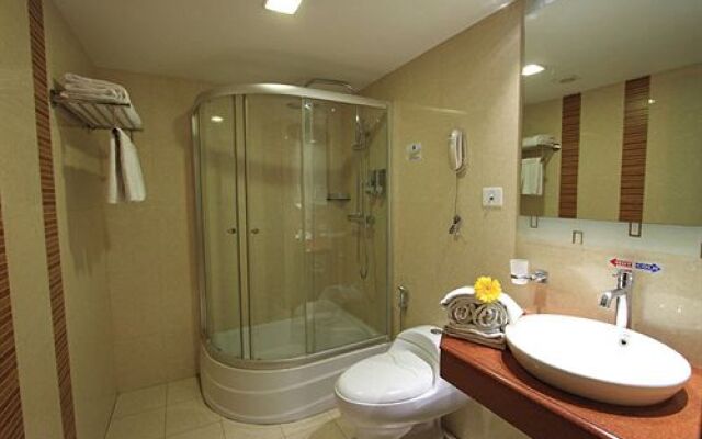 Parijatha Gateway Hotel