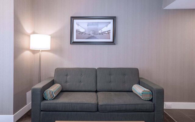 Sandman Signature Calgary Downtown Hotel