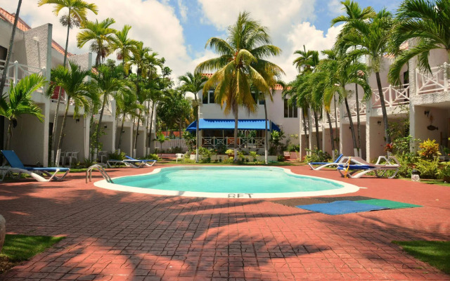 Chrisanns Beach Resort
