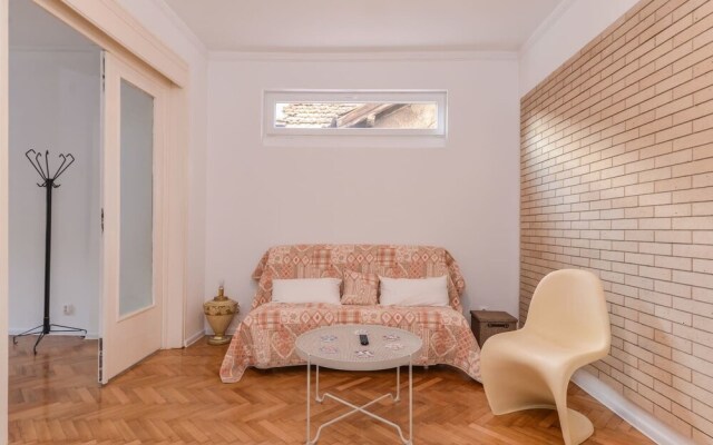 Two Bedroom Parensov Central Apartment