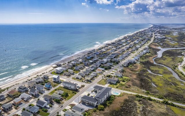 Tiffany's Motel & Condos