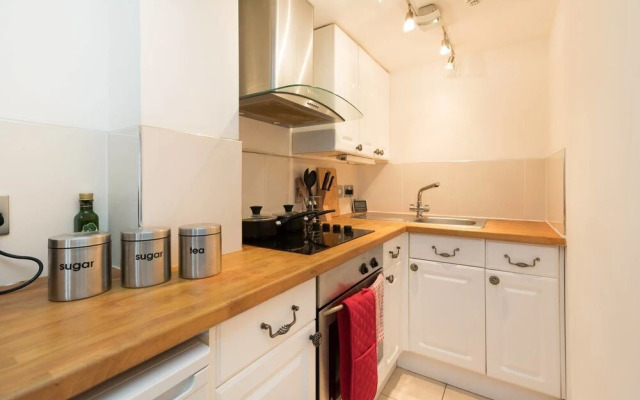 Spacious Apt N/city Centre & Stokes Croft Sleeps 4