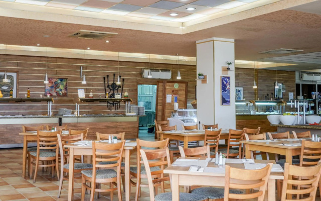 Hotel Sandy Beach