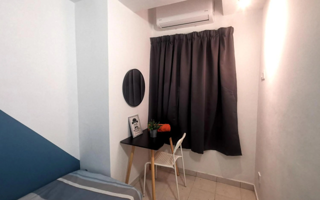 Menjalara Share House 中文房东-Room Only – Guest Rooms – Kuala Lumpur