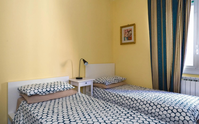 Diamond Apartment