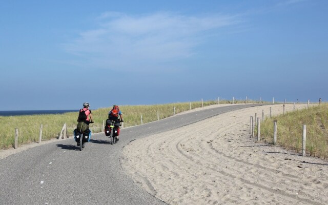 Elegant Apartment in Bergen aan Zee near Beach