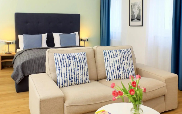 Jimmy's Apartments Dandelion