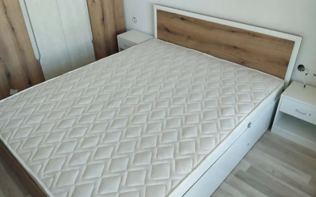 Comfy & Flat, Great Location, Parking