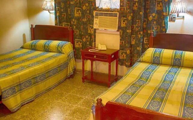 Hotel Dos Mares